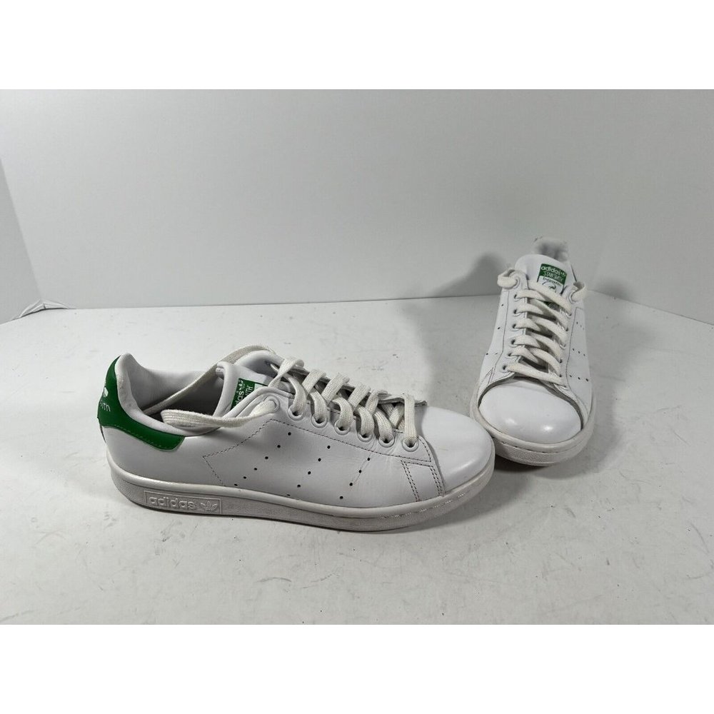 ADIDAS STAN SMITH WHITE LEATHER SHOES WITH GREEN TRIM MENS 7 Women 9